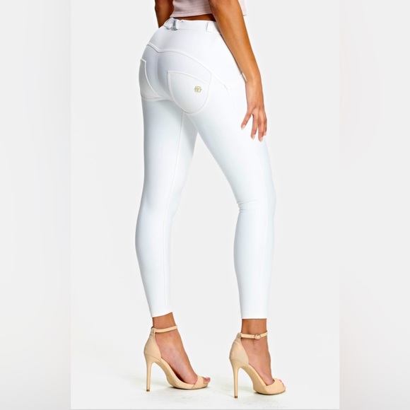 Freddy Pants - NWT Freddy Jeans WR.UP® Faux Leather White Mid Rise 7/8 Length Size M